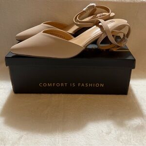 IDIFU Women’s Beige Ankle Strap Heels Pointed Toe Sz 8.5